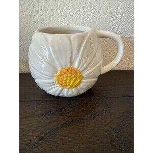 LANG Daisy Flower Mug White Yellow Floral Sculpted Coffee Tea Cup